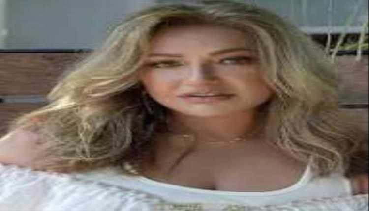 ليلى علوي أمام النيابة بتهمة التعدي على صحافي من ذوي الهمم