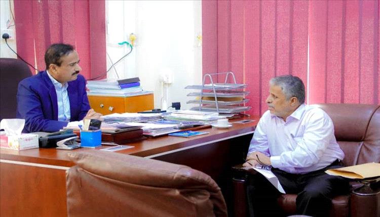 محافظ شبوة يطلع على أوضاع مديرية بيحان ويؤكد تعزيز الخدمات والتنمية