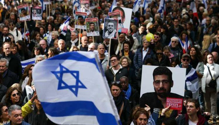 استطلاع: 64 % من الإسرائيليين يطالبون باستقالة نتنياهو