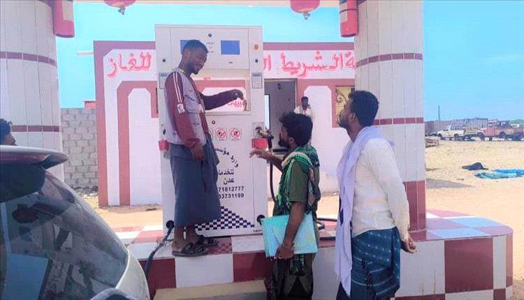 انتقالي أحور يواصل حملاته لضبط الأسعار وتخفيف معاناة المواطنين
