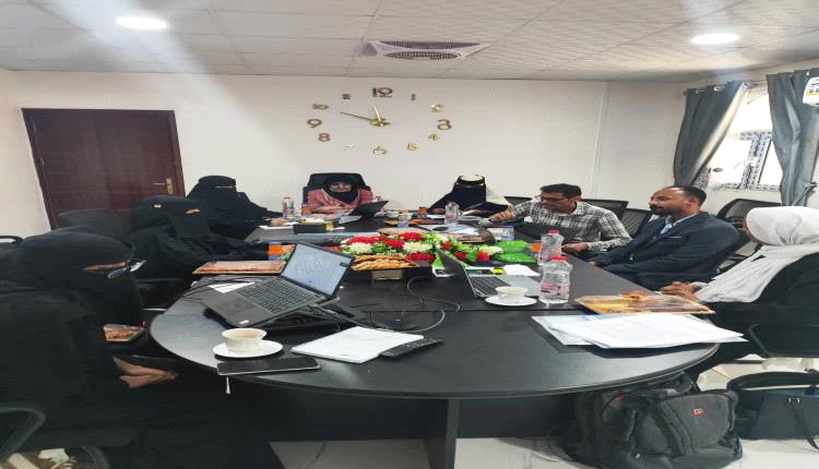 عدن تطلق إطارًا لرصد وفيات الأمهات لتعزيز الرعاية الصحية