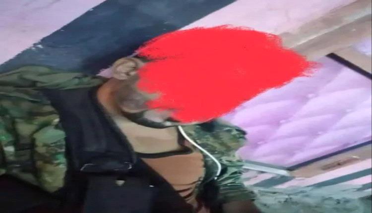 فضيحة ابتزاز.. جندي ينشر صوراً عائلية وينذر حياة أمٍّ وأطفالها