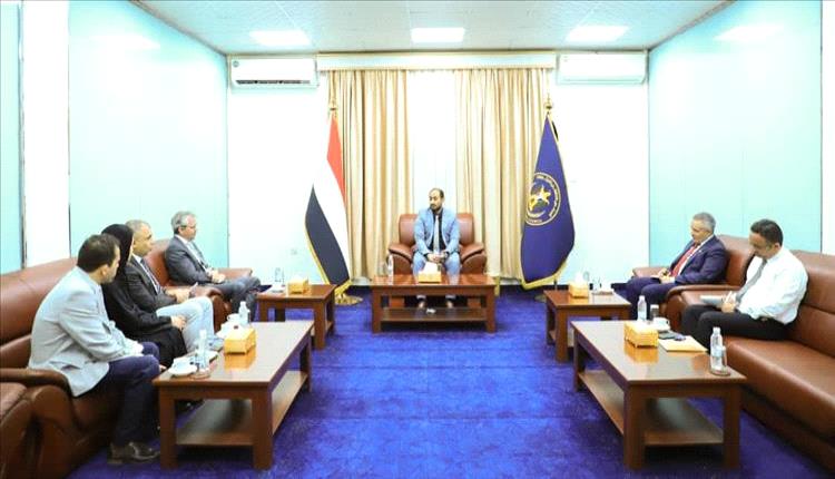 الأمين العام يبحث مع اللجنة الدولية للصليب الأحمر جهودها الإغاثية والإنسانية في محافظات الجنوب
