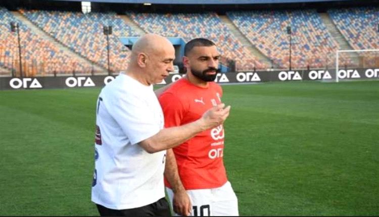 حسام حسن: «محمد صلاح ابني الكبير… ويتعامل باحترافية وخجل»