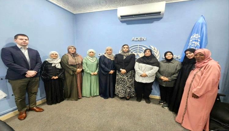 النساء في قلب السلام: تعزيز مشاركتهن في مفاوضات اليمن