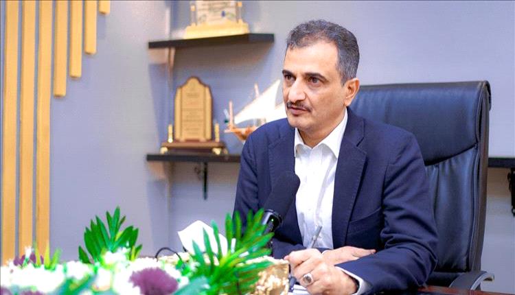 محافظ عدن يضمن استمرار إمدادات المياه بدعم إسعافي للديزل