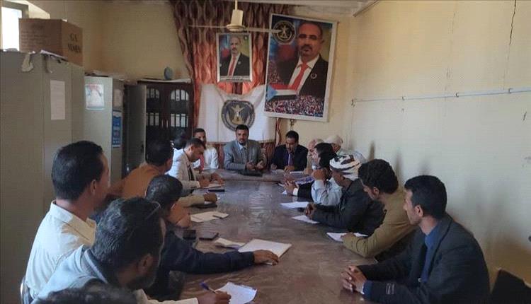 فريق التوجيه والرقابة الرئاسي يقيّم الأداء المؤسسي لانتقالي الحصين في نزول ميداني
