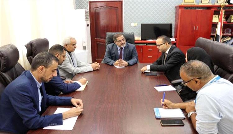 وزير العدل والمفوضية السامية يناقشان تعزيز الحماية القانونية للاجئين في اليمن
