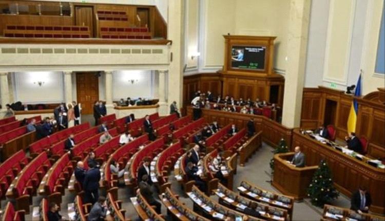 
أوكرانيا تمدد الأحكام العرفية والتعبئة مع استمرار الحرب
