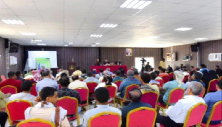لدى لقائه أعضاء الجمعية والمستشارين بالساحل .. الكثيري: حضرموت لن تُدار إلا بالشراكة

