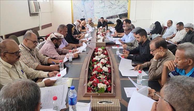 تنفيذي المنصورة يناقش التقارير الخدمية ويشدد على تفعيل الأداء الإداري وتحقيق التنمية
