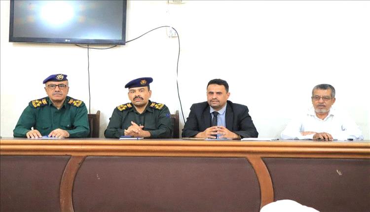لقاء قضائي وأمني موسع في سيئون لتعزيز التنسيق وتسريع البت في القضايا

