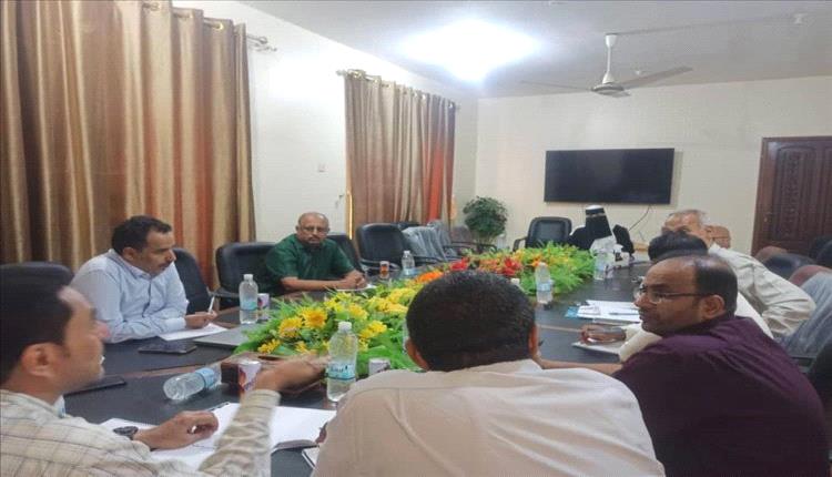 عدن الهيئة تعتمد مسودة مواصفة وطنية جديدة لخرائط صلاحية الأغذية