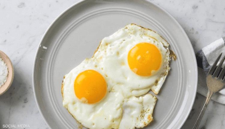 خبراء تغذية يكشفون أفضل الطرق الصحية لطهي البيض