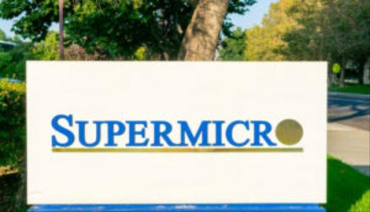 سوبر مايكرو تُفاجئ السوق: خفض توقعات الإيرادات يهوي بالسهم أكثر من 7%