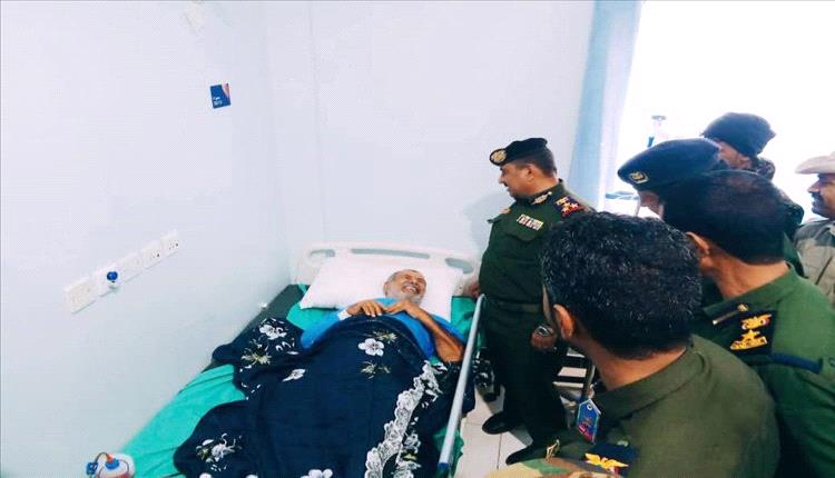 شرطة شبوة تعزز الروح المعنوية بزيارة للعقيد الجنيدي