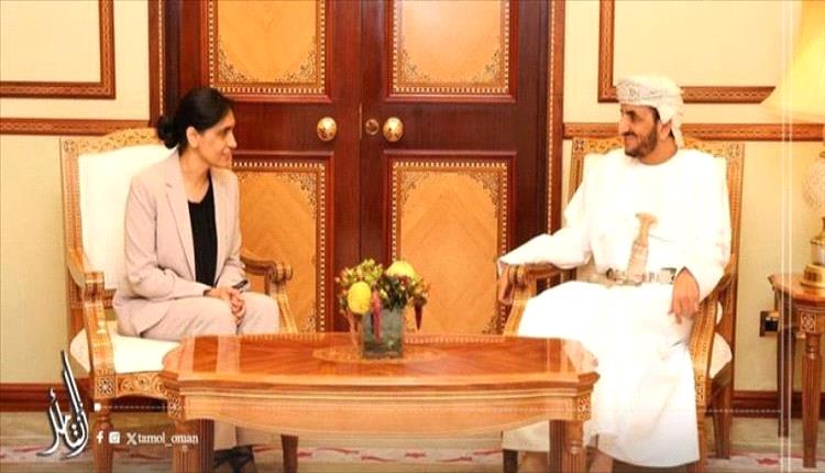 عمان وبريطانيا تتعاونان لإيجاد حل سياسي للصراع اليمني
