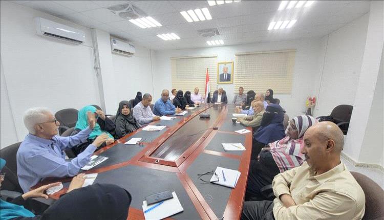 نائب وزير الصناعة والتجارة يعزز الانضباط والخطط التطويرية للوزارة