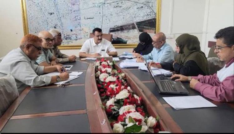 الداؤودي يناقش مصفوفة مشاريع البرنامج الاستثماري لعام 2026 في المنصورة
