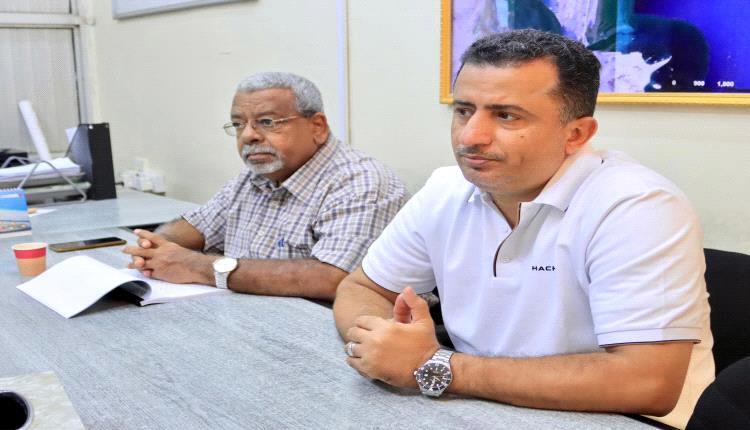 مؤسسة الكهرباء تدرس إدراج مضخات الصرف الصحي بالمعلا ضمن نطاق "الخط الساخن"
