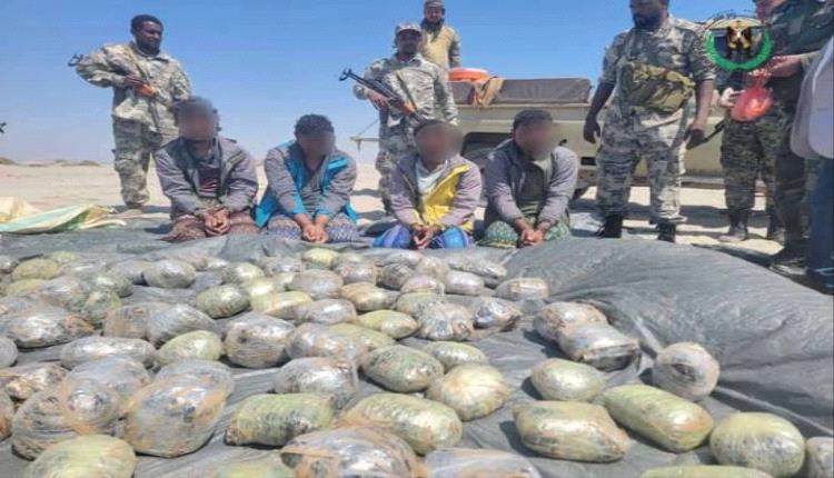 إحباط تهريب 139 كيس حبوب مخدرة قبالة ساحل أبين