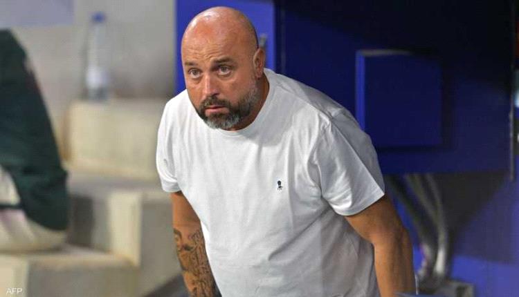 من سائق حافلة إلى خامس الليغا.. مدرب إسبانيول "ظاهرة الدوري"