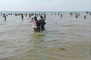 وصول 348 مهاجرًا أفريقيًا إلى سواحل شبوة في موجة غير شرعية