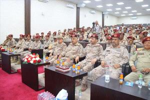 وزير الدفاع يدشن البطاقة الإلكترونية لضباط القوات المسلحة لتعزيز الانضباط والشفافية
