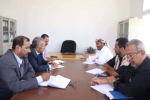 فريق التوجيه الرئاسي يلتقي مدير فرع المؤسسة العامة للمياه والصرف الصحي بالمهرة


