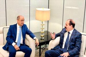 رئيس الوزراء يناقش مع شركة كمران تداعيات العقوبات الأمريكية وحماية استثماراتها الوطنية
