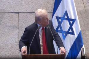 ترامب يطالب الرئيس الإسرائيلي بالعفو عن نتنياهو وسط جدل سياسي