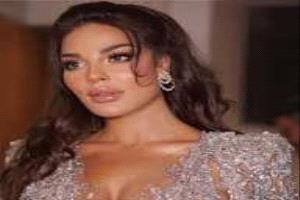 نادين نسيب نجيم تقع أرضاً في حدث عالمي... ورد فعلها مذهل