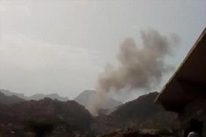 قصف حوثي يوقع إصابات بين المدنيين في تعز ويُدمّر منزلًا