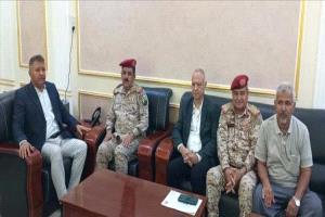 النائب العام ووزير الدفاع يبحثان تعزيز التنسيق لتطوير النيابات العسكرية
