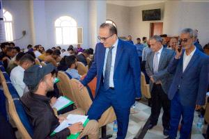 عدن تنطلق الدورة الثالثة لامتحانات الكفاءة المهنية للكوادر الطبية لتعزيز جودة الخدمات الصحية
