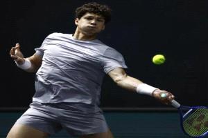 الأميركي شيلتون يهزم الإيطالي كوبولي في بطولة باريس للتنس
