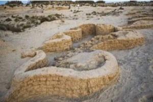 اكتشاف قلعة ضخمة على طريق حورس الحربي بشمال سيناء