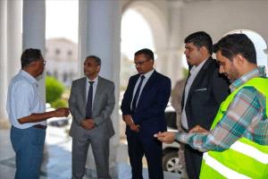 العمقي ونائب وزير الإدارة المحلية يتفقدان جاهزية "قصر المعين" لانطلاق العمل الإداري بالمكلا
