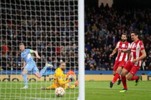أتليتكو مدريد يستضيف أوساسونا في قمة مثيرة بالدوري الإسباني