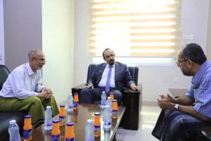 حضرموت تعزز الشراكة بين القطاع الخاص والسلطة المحلية
