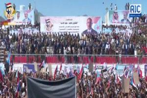 استقبال جماهيري مهيب للرئيس الزُبيدي في احتفالية ثورة أكتوبر بالضالع