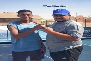 محمد عادل يتألق ويبلغ ربع نهائي البطولة الآسيوية للتنس الأرضي