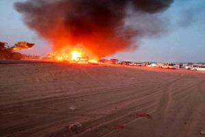 طفلة تنجو بمعجزة من حادث دموي في مأرب أودى بحياة 14 راكباً