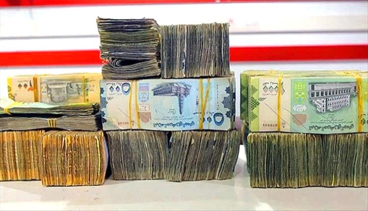 خلف الكواليس خبير اقتصادي يكشف سيناريوهين خطيرين وراء هبوط الصرف
