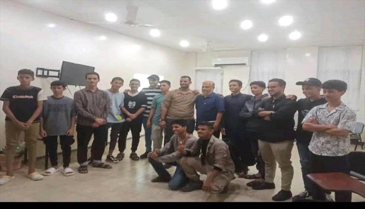 طلاب ثانوية جرادة يتسلحون بالمعرفة الرقمية عبر ورشة أميدست في عدن