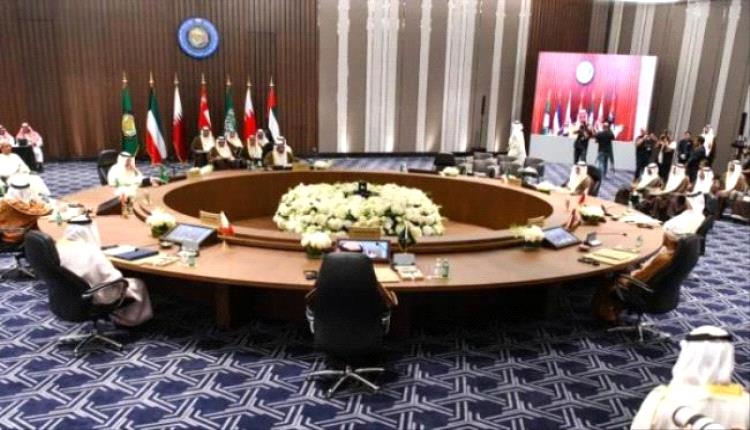 مجلس التعاون الخليجي دعم البنك المركزي بعدن أولوية لحماية الاقتصاد اليمني
