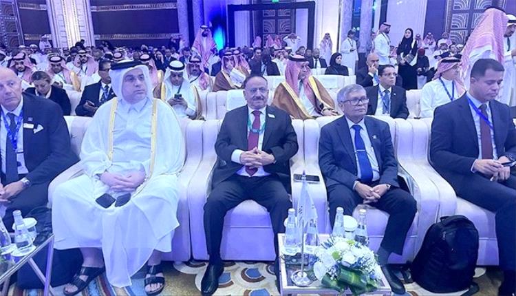 اليمن تحضر مستقبل الملاحة البحرية.. وزير النقل يشارك بمؤتمر الاستدامة بجدة