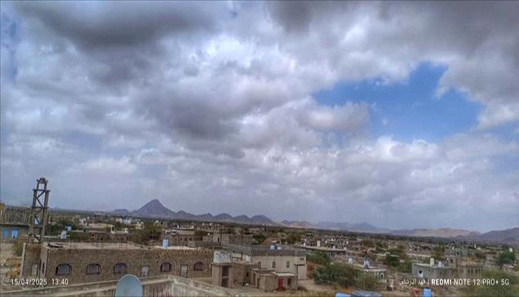 سكان مدينة العين يطالبون يمن موبايل بتنفيذ برج الاتصالات المعلق منذ 3 سنوات
