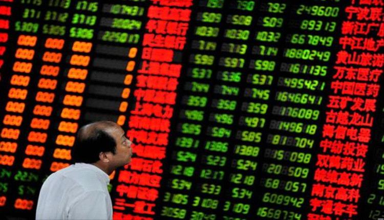 الأسهم الصينية تتراجع بضغط جني الأرباح  وقطاع الدفاع يقود الخسائر
