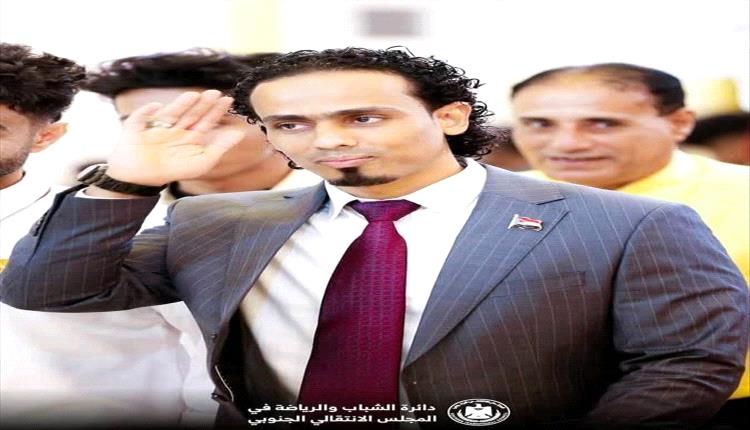 مؤمن السقاف وجه الإنسانية في غياب السلطات بعدن
